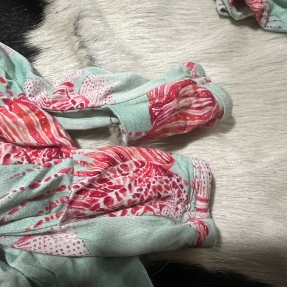 Florida Kid Co Lionfish sleeper and Hat 0-3 - Picture 3 of 5